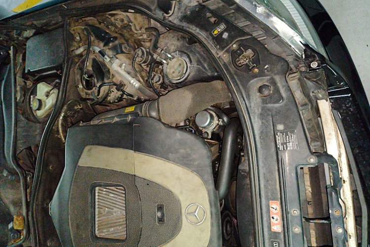 Used Mercedes-Benz S-Class 2010 S 400 L HYBRID Engine Bay Left