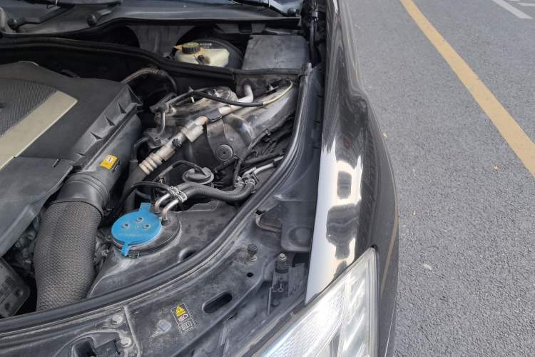 Used Mercedes-Benz S-Class 2010 S 300 L Business Model Engine Bay Left