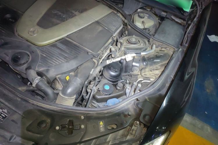 Used Mercedes-Benz S-Class 2010 S 600 L Engine Bay Left