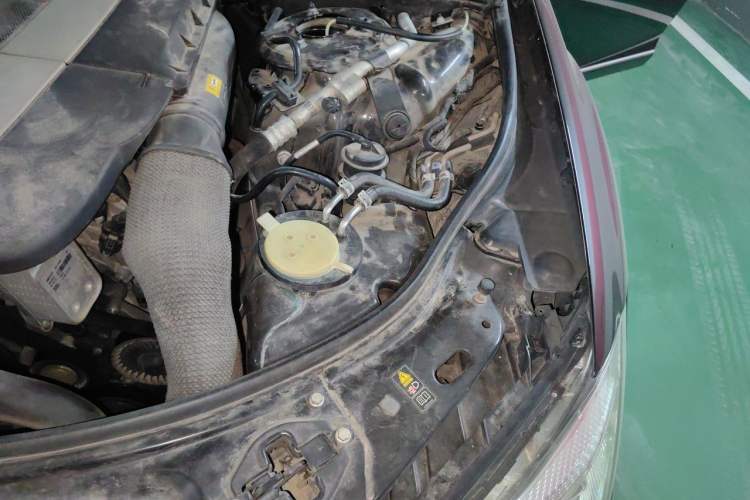 Used Mercedes-Benz S-Class 2010 S 350 L 4MATIC Engine Bay Left