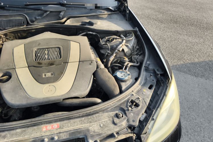 Used Mercedes-Benz S-Class 2010 S 400 L HYBRID Engine Bay Left