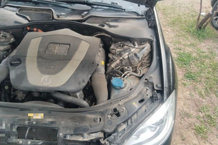 Used Mercedes-Benz S-Class 2010 S 400 L HYBRID Engine Bay Left