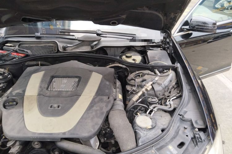 Used Mercedes-Benz S-Class 2010 S 300 L Prestige Edition Engine Bay Left