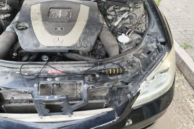Used Mercedes-Benz S-Class 2010 S 400 L HYBRID Engine Bay Left