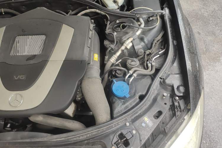 Used Mercedes-Benz S-Class 2010 S 300 L Business Model Engine Bay Left