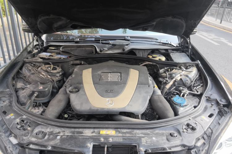 Used Mercedes-Benz S-Class 2010 S 300 L Business Model Engine Bay