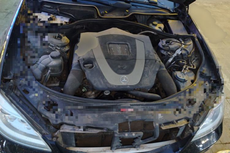Used Mercedes-Benz S-Class 2010 S 300 L Luxury Model Engine Bay