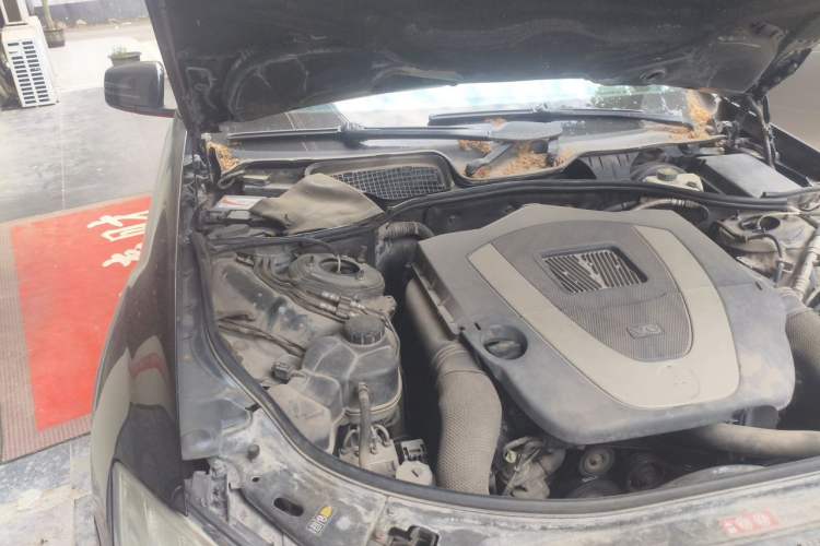 Used Mercedes-Benz S-Class 2010 S 300 L Business Model Engine Bay Right