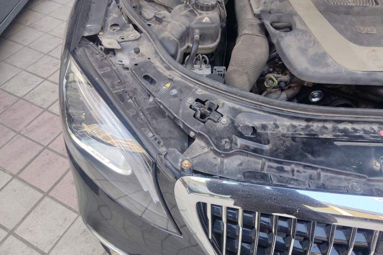 Used Mercedes-Benz S-Class 2010 S 300 L Business Model Engine Bay Right