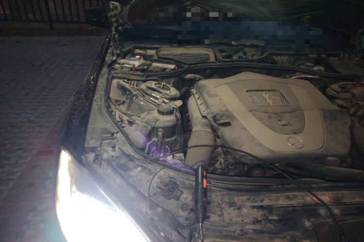 Used Mercedes-Benz S-Class 2010 S 300 L Luxury Model Engine Bay Right