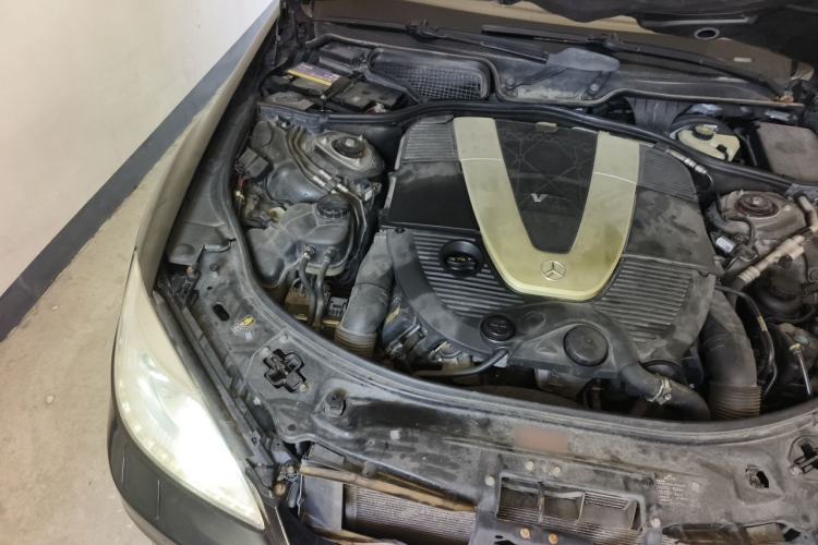 Used Mercedes-Benz S-Class 2010 S 600 L Engine Bay Right
