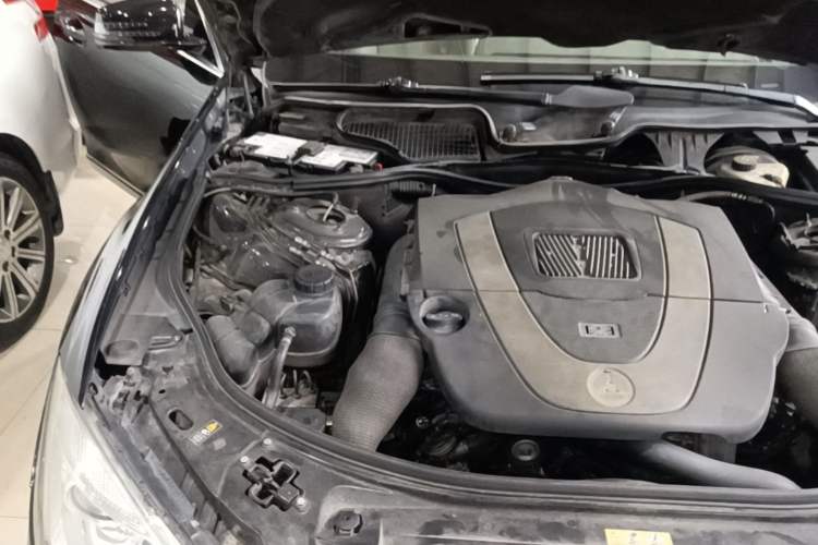 Used Mercedes-Benz S-Class 2010 S 300 L Business Model Engine Bay Right