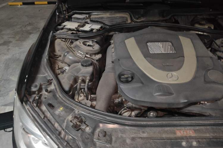Used Mercedes-Benz S-Class 2010 S 500 L 4MATIC Engine Bay Right