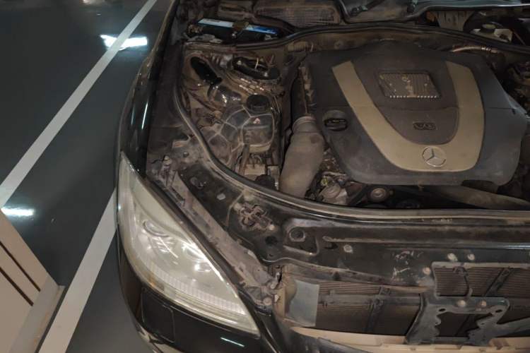 Used Mercedes-Benz S-Class 2010 S 300 L Business Model Engine Bay Right