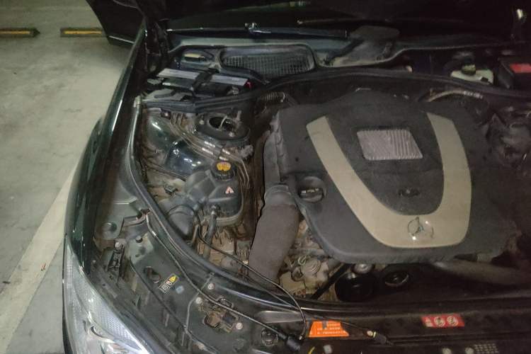 Used Mercedes-Benz S-Class 2010 S 300 L Prestige Edition Engine Bay Right