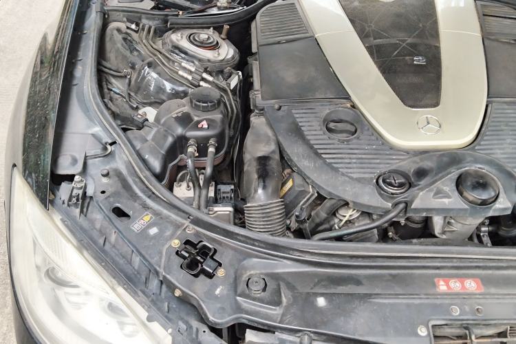 Used Mercedes-Benz S-Class 2010 S 600 L Engine Bay Right