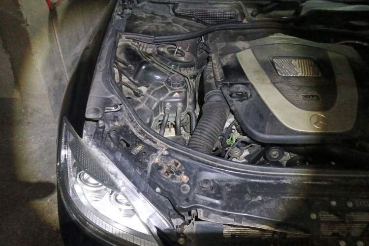 Used Mercedes-Benz S-Class 2010 S 400 L HYBRID Engine Bay Right