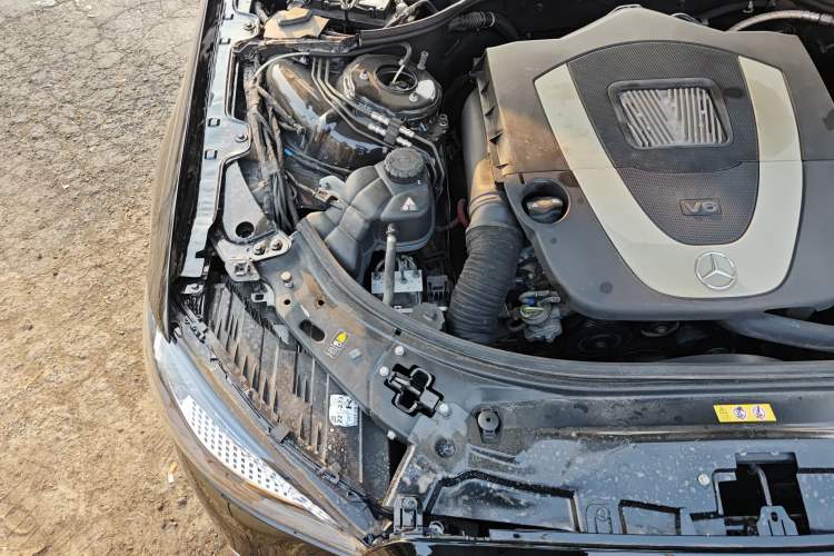 Used Mercedes-Benz S-Class 2010 S 300 L Business Model Engine Bay Right