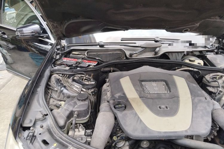 Used Mercedes-Benz S-Class 2010 S 300 L Prestige Edition Engine Bay Right