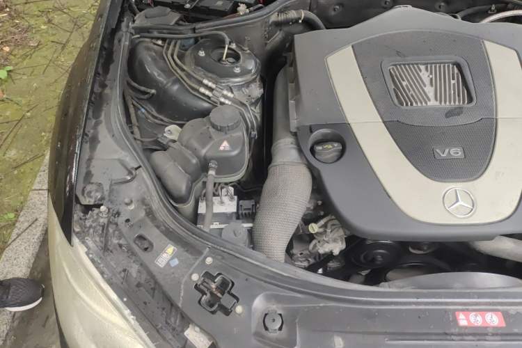 Used Mercedes-Benz S-Class 2010 S 300 L Business Model Engine Bay Right