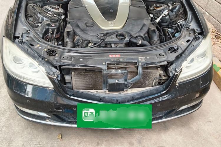 Used Mercedes-Benz S-Class 2010 S 600 L Engine Bay
