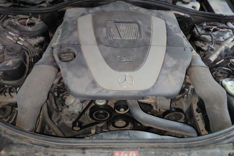 Used Mercedes-Benz S-Class 2010 S 350 L 4MATIC Engine Bay