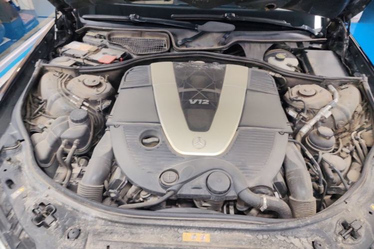 Used Mercedes-Benz S-Class 2010 S 600 L Engine Bay