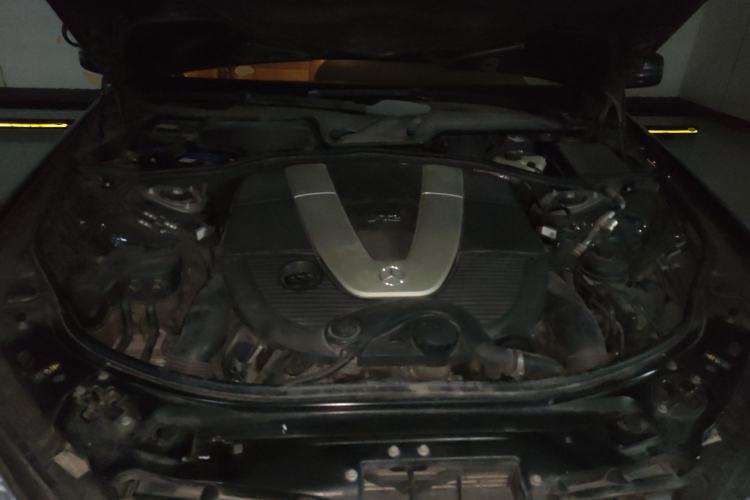 Used Mercedes-Benz S-Class 2010 S 600 L Engine Bay