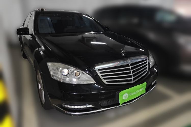 Used Mercedes-Benz S-Class 2010 S 350 L Luxury Model Front Right 45 Deg