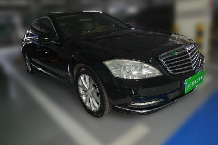Used Mercedes-Benz S-Class 2010 S 300 L Luxury Model Front Right 45 Deg