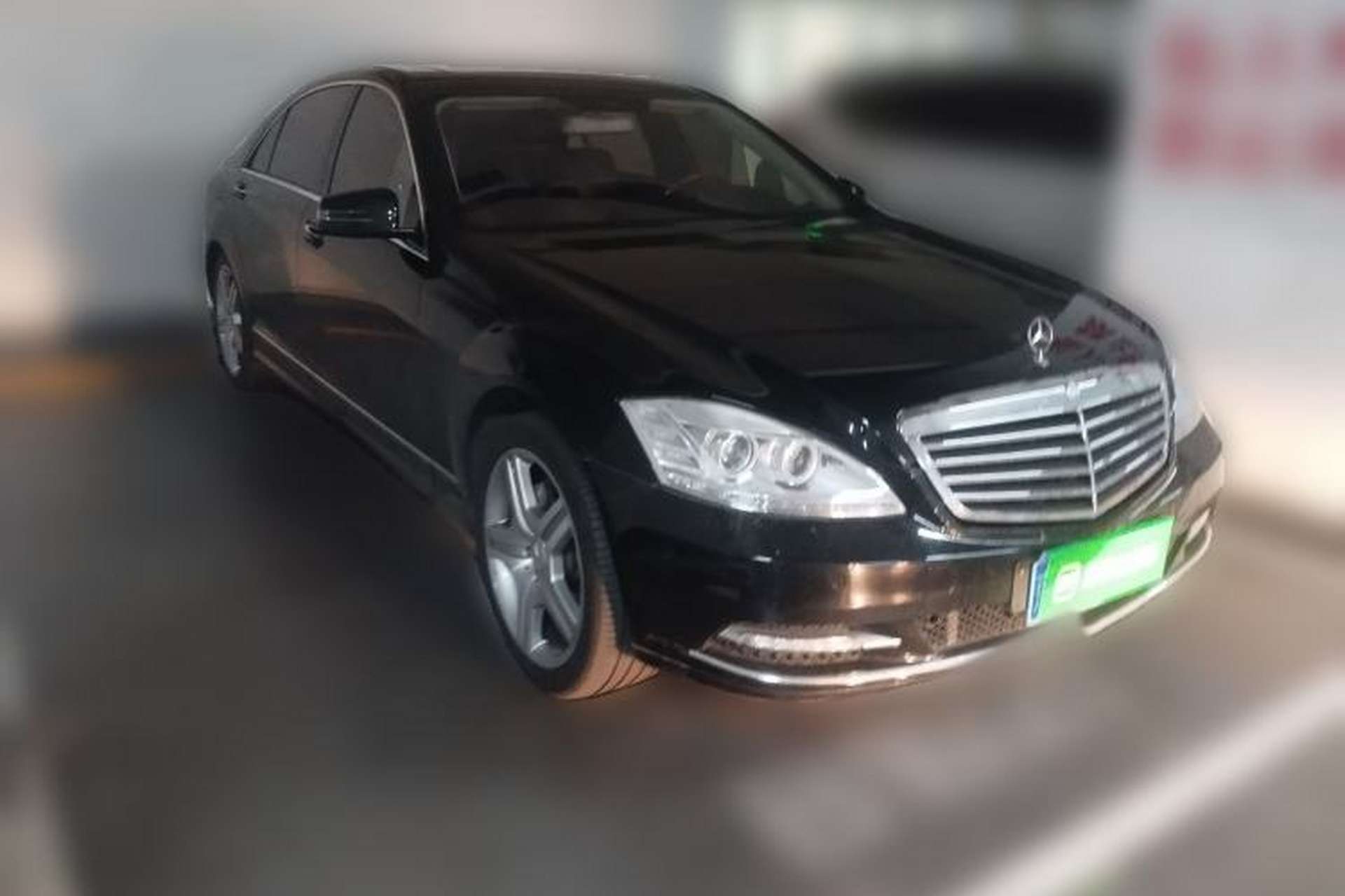 Used Mercedes-Benz S-Class  Front Right 45 Deg