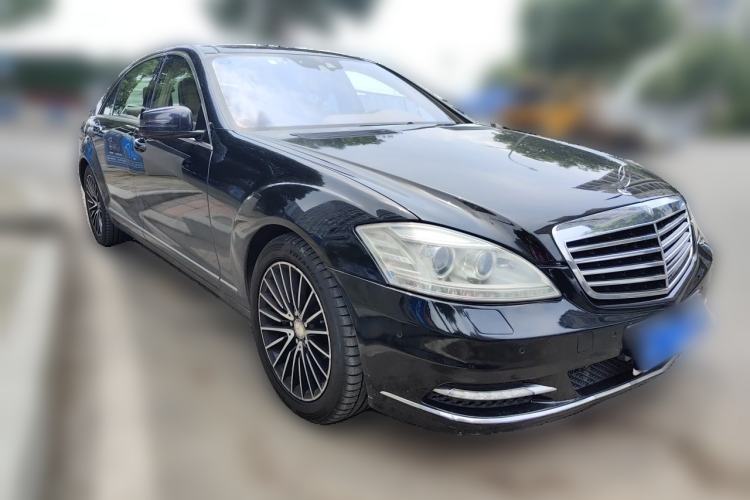 Used Mercedes-Benz S-Class 2010 S 350 L Luxury Model Front Right 45 Deg