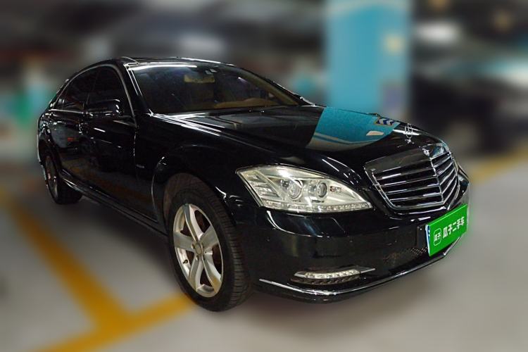 Used Mercedes-Benz S-Class 2010 S 400 L HYBRID Front Right 45 Deg