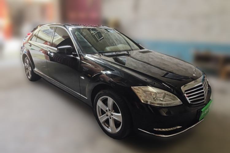 Used Mercedes-Benz S-Class 2010 S 400 L HYBRID Front Right 45 Deg