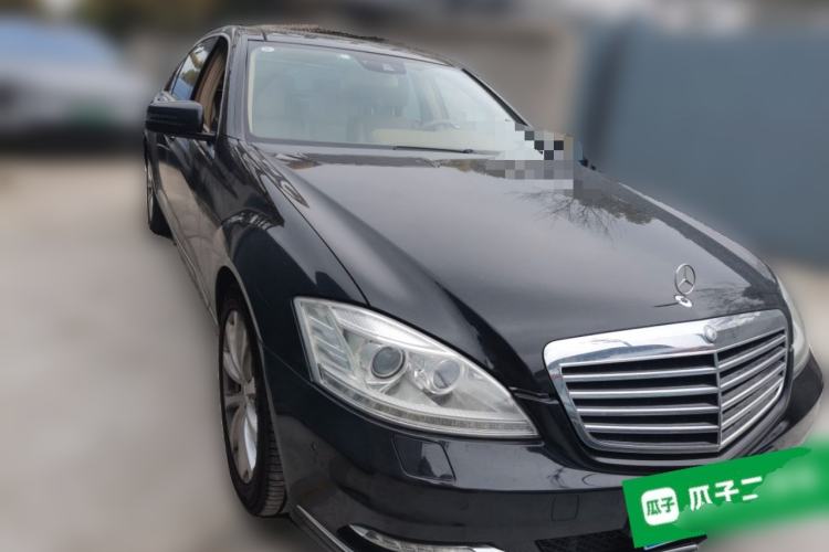 Used Mercedes-Benz S-Class 2010 S 300 L Luxury Model Front Right 45 Deg