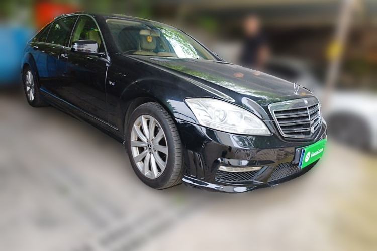 Used Mercedes-Benz S-Class 2010 S 300 L Luxury Model Front Right 45 Deg