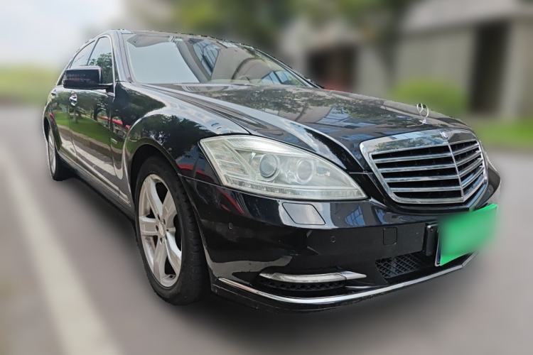 Used Mercedes-Benz S-Class 2010 S 400 L HYBRID Front Right 45 Deg