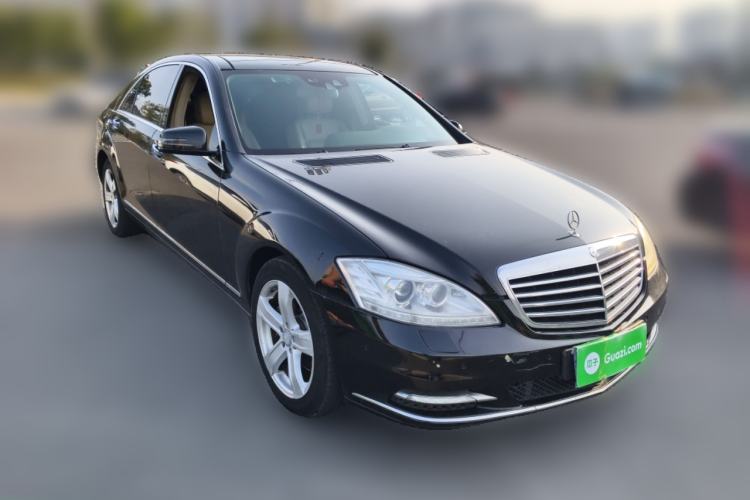 Used Mercedes-Benz S-Class 2010 S 400 L HYBRID Front Right 45 Deg