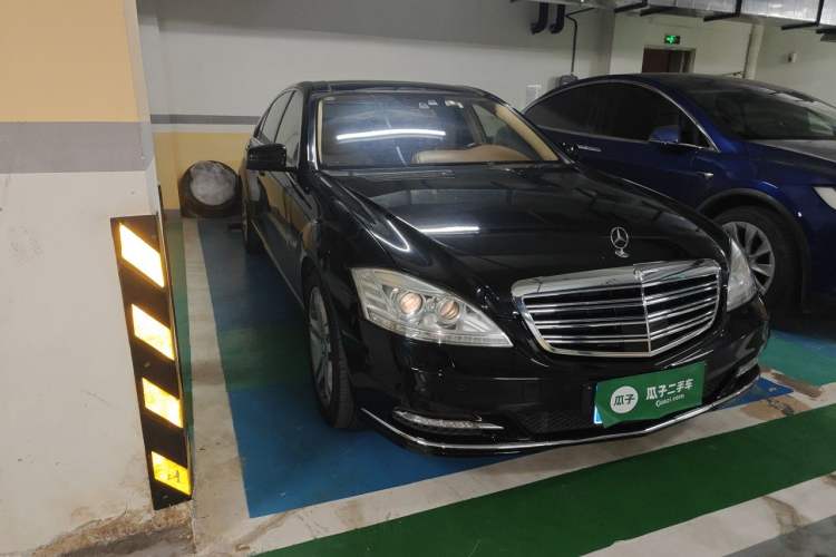 Used Mercedes-Benz S-Class 2010 S 600 L Front Right 45 Deg