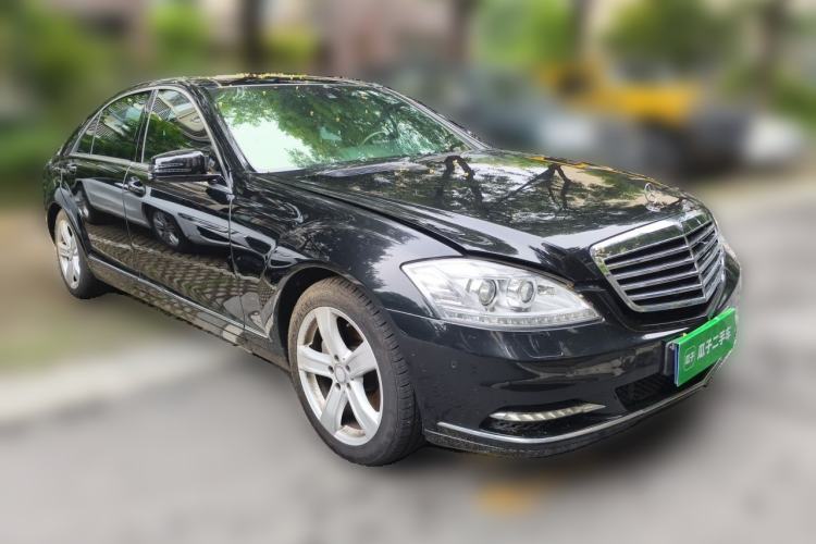 Used Mercedes-Benz S-Class 2010 S 300 L Luxury Model Front Right 45 Deg