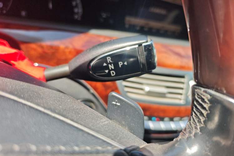 Used Mercedes-Benz S-Class 2010 S 350 L 4MATIC Gear Lever