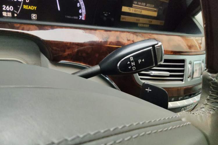 Used Mercedes-Benz S-Class 2010 S 400 L HYBRID Gear Lever