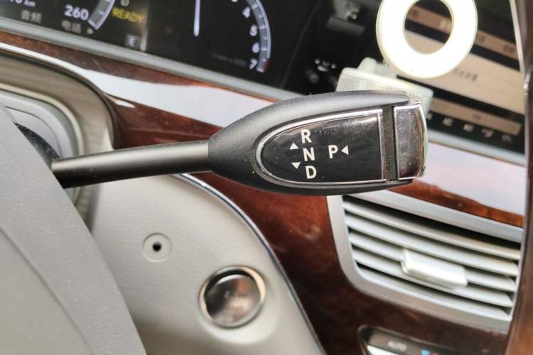 Used Mercedes-Benz S-Class 2010 S 400 L HYBRID Gear Lever