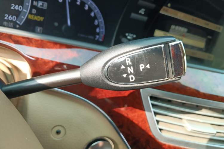 Used Mercedes-Benz S-Class 2010 S 400 L HYBRID Gear Lever