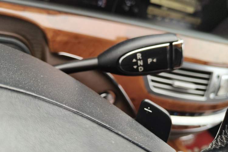 Used Mercedes-Benz S-Class 2010 S 600 L Gear Lever