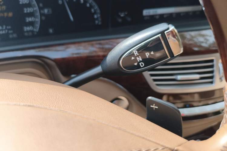 Used Mercedes-Benz S-Class 2010 S 600 L Gear Lever