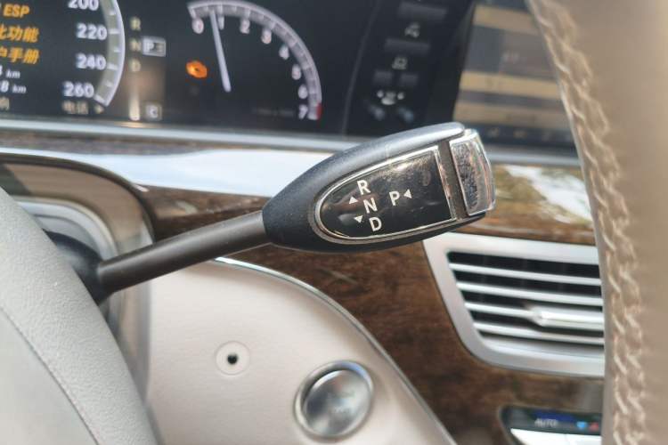 Used Mercedes-Benz S-Class 2010 S 300 L Prestige Edition Gear Lever