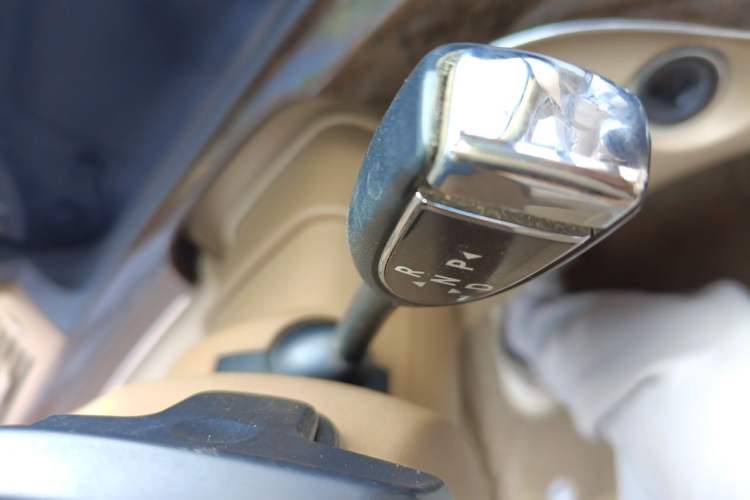 Used Mercedes-Benz S-Class 2010 S 300 L Luxury Model Gear Lever