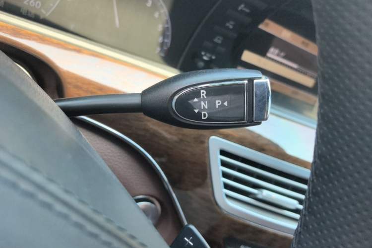 Used Mercedes-Benz S-Class 2010 S 300 L Prestige Edition Gear Lever