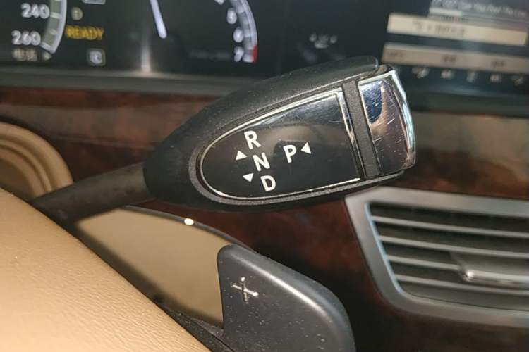 Used Mercedes-Benz S-Class 2010 S 400 L HYBRID Gear Lever